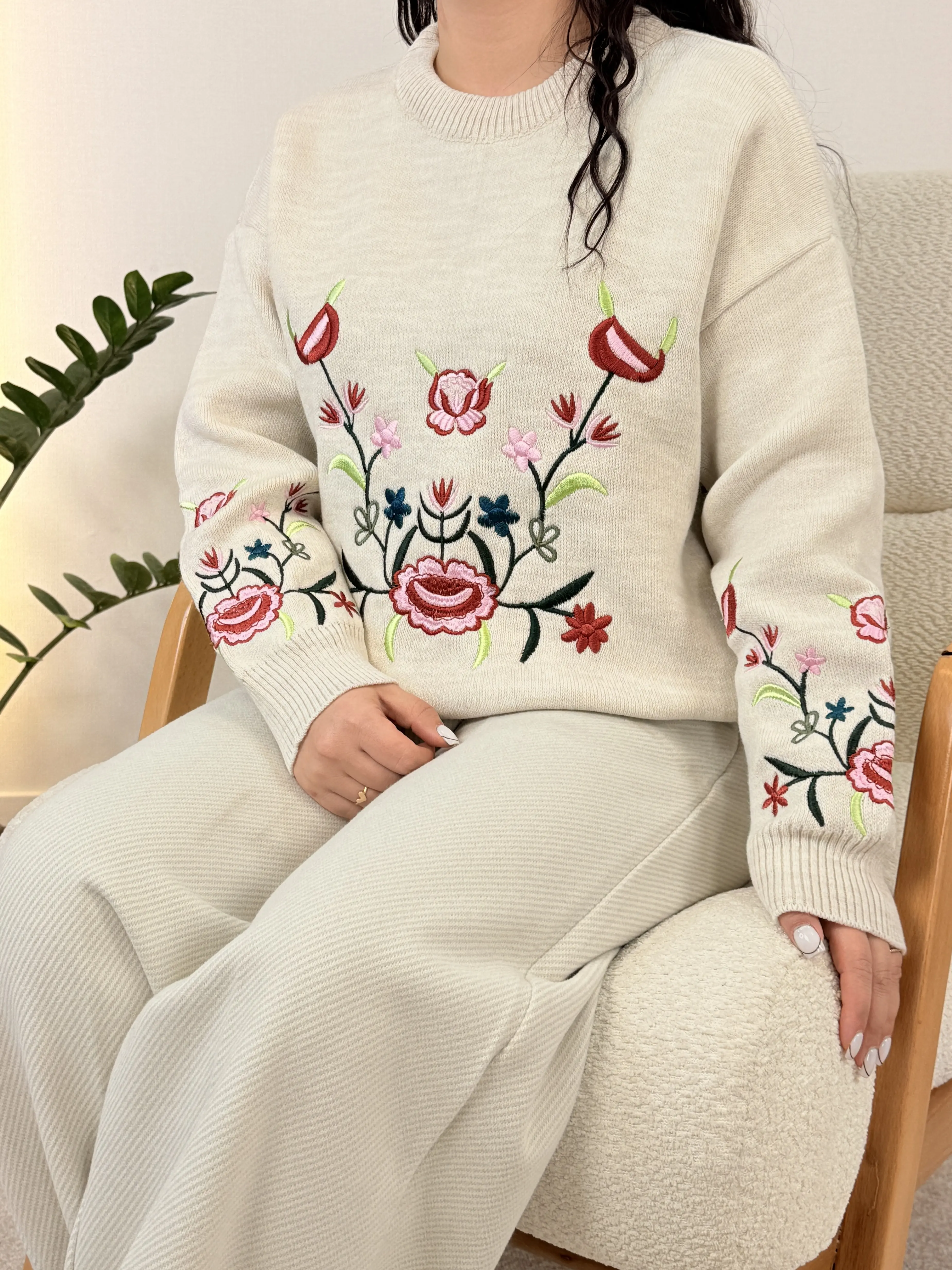 بافت گلدوزی گل رز